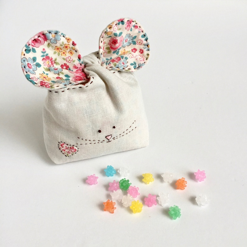 Cute Funtional Mouse Pouch Sewing Pattern